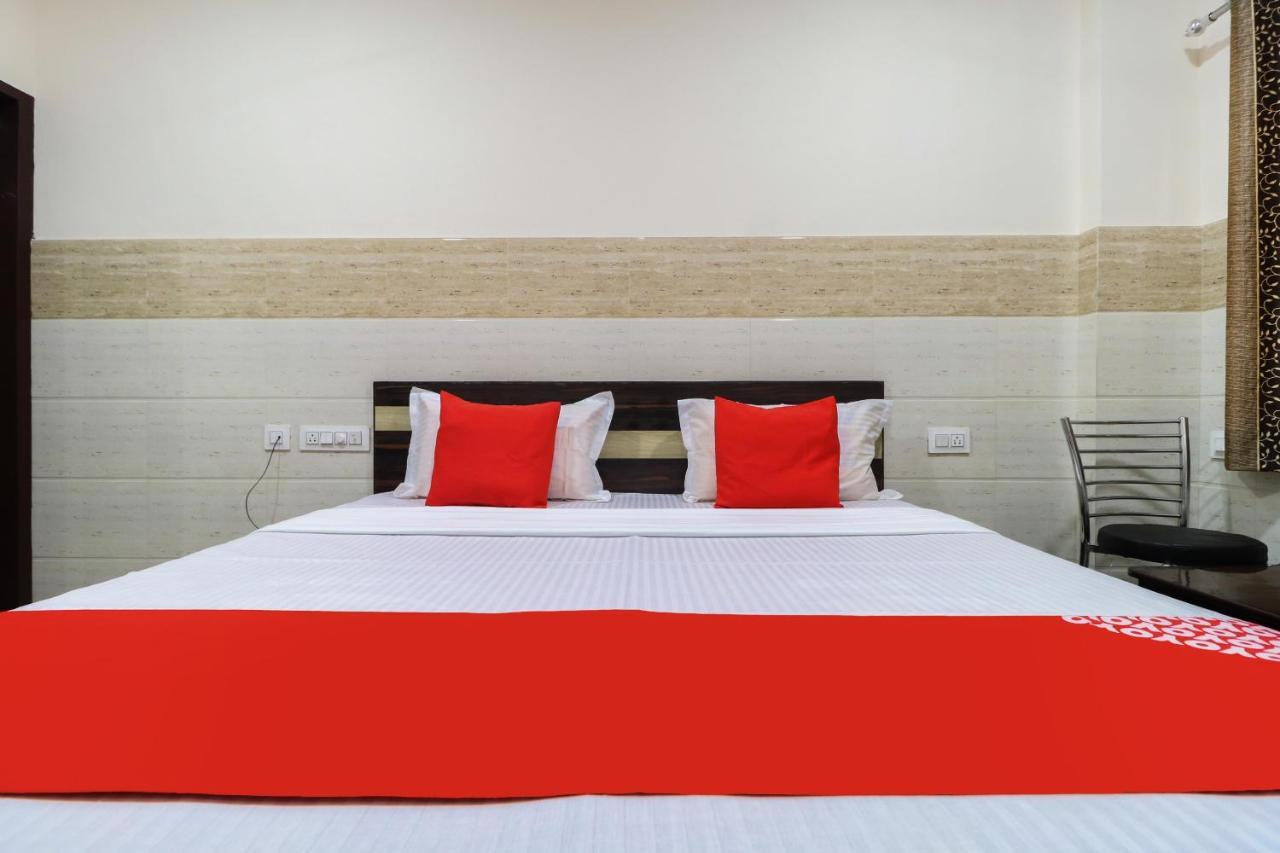 Oyo 49095 Hotel K Fort Abadpura Экстерьер фото