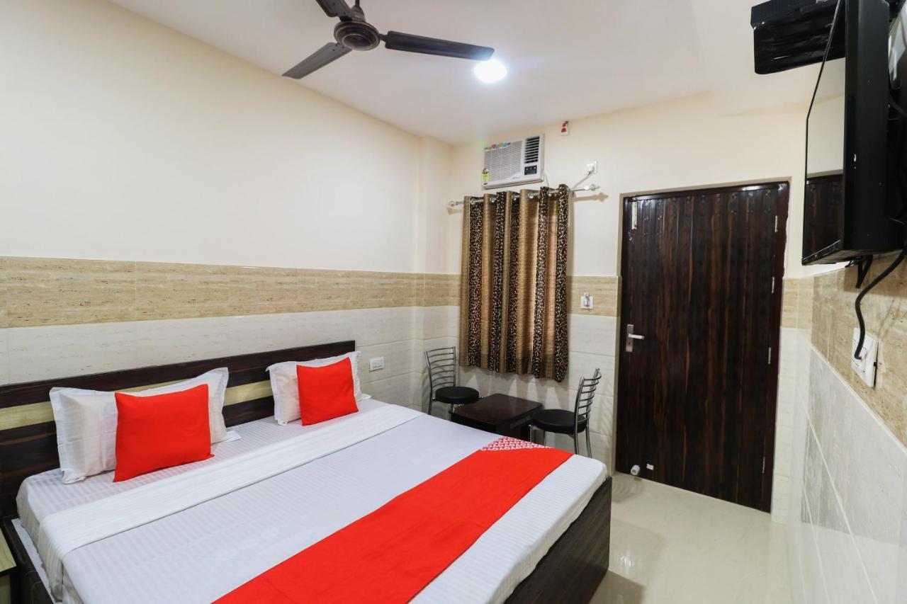 Oyo 49095 Hotel K Fort Abadpura Экстерьер фото